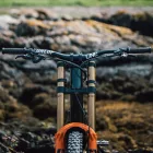 35 / 800 / 20mm OneUp 7075 Alu kormány 318g