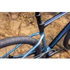 Giant Revolt X 1 Cold Night (2023) éjkék férfi  Gravel kerékpár