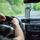 SP Connect okostelefon tartó szélvédőre vezeték nélküli töltővel, MagSafe okostelefon tartó