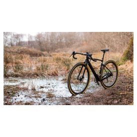 CHALLENGE gumiabroncs GRAVINE Pro TLR 700x40 fekete/barna